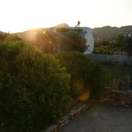 Naxos Vorto Vila *